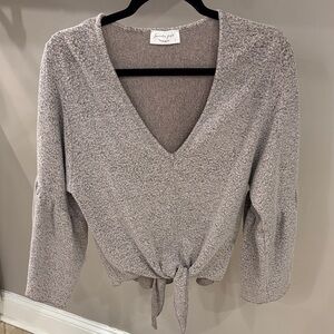 Lavender Field Gray V-Neck Tie-Front SO SOFT Sweater, Size S